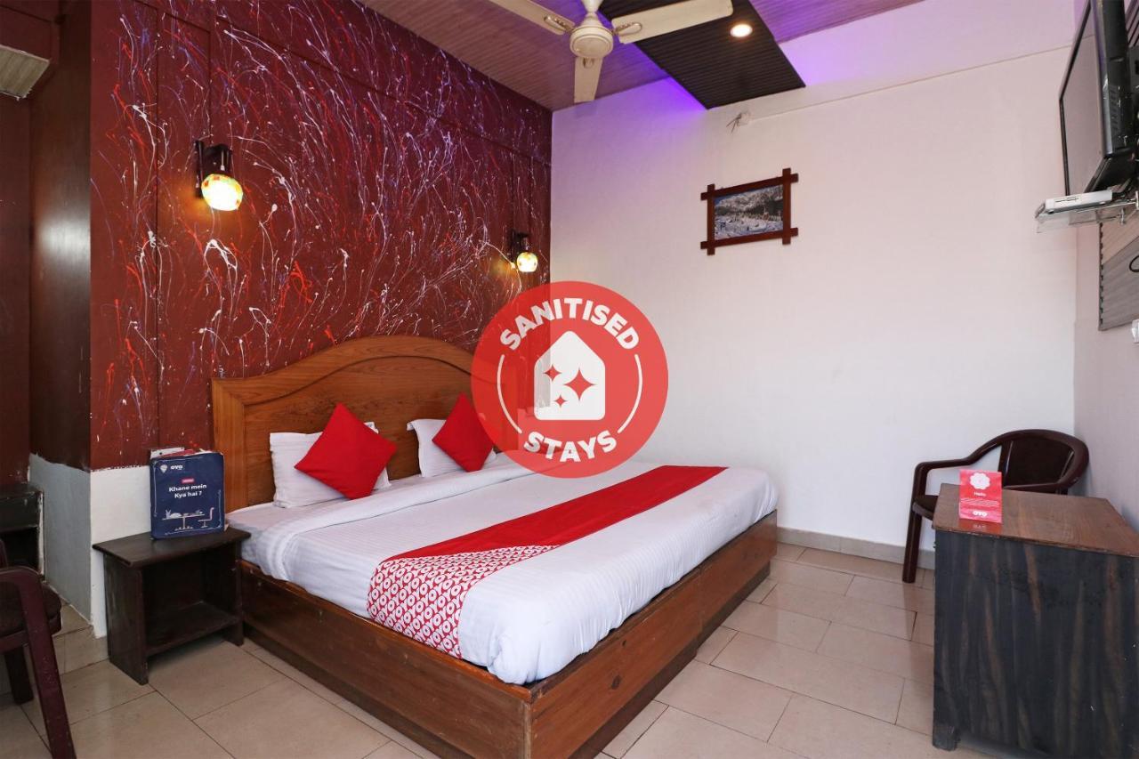 מלון מומביי Oyo 75571 Sai Pooja Lodging מראה חיצוני תמונה